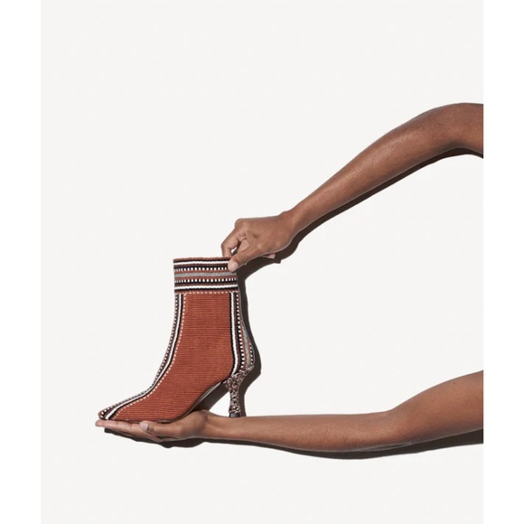 Anthropologie NEW Amambaih multi-colored Cognac boots fabric & leather Boho Chic - Picture 7 of 7